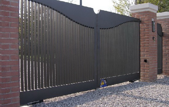Купить новые ворота Абакан откатные в Ялуторовске по цене от 82448 руб