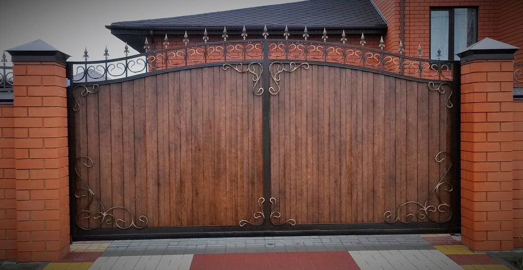 Купить простые ворота для дома: советы по выбору, установке и уходу в Ялуторовске от 32980 руб | ВоротМастер-Лтр